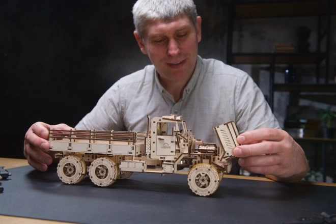 Ugears 3D houten mechanische puzzel Vrachtwagen CARGO