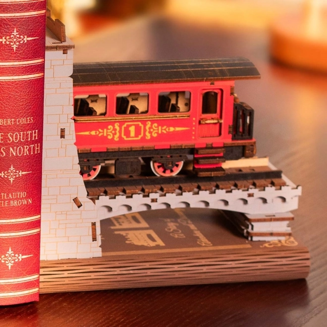 3D Puzzle Bookend Historic Steam Train