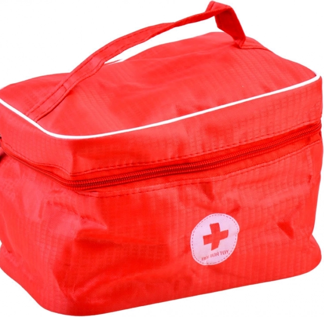 Rich equipment in a practical first aid bag
