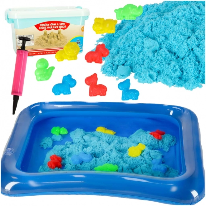 Kinetisch zand beige 1 kg met vormpjes – Blauw