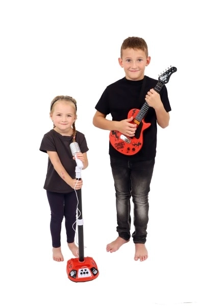 Elektrische Gitaar ROCK STAR plastic 58cm op batterijen met geluid, licht in doos 24x62x5,5cm