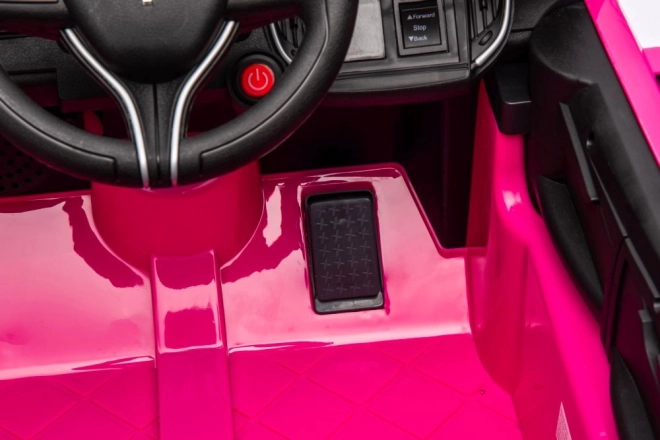 Accu auto Maserati Ghibli roze