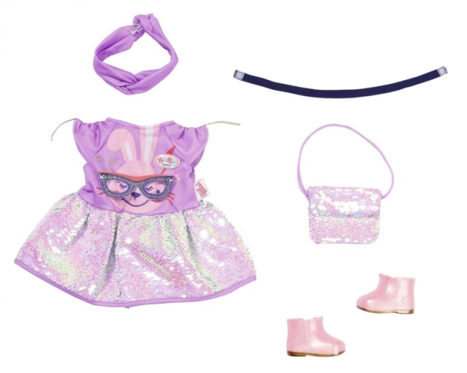 Encourages creativity and role-play