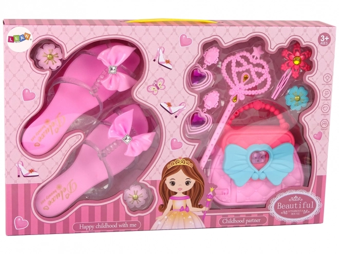 Schoonheid set met slofjes, handtas en roze haarspeldjes