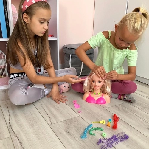 Tête de coiffure avec accessoires 23437