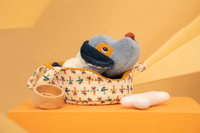 Hondje Jules in een mandje