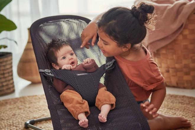 BABYBJORN - Wipstoeltje BLISS MESH - Parelroze –  Antraciet
