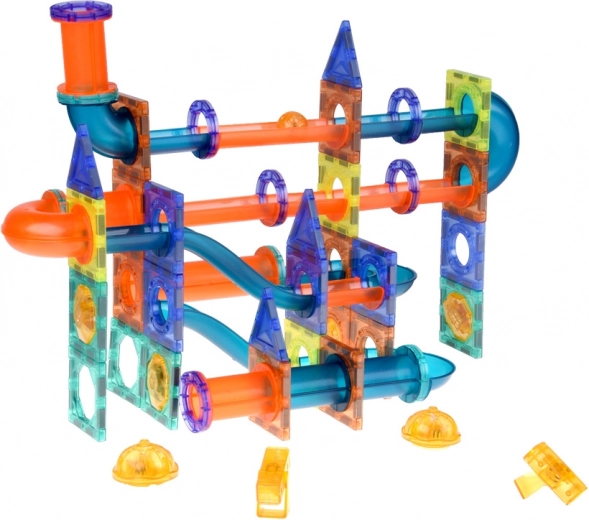 Transparante buizen en soepel rollende knikkers