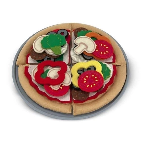 Pizza Set with Felt Material Melissa & Doug