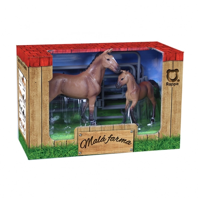 Set paarden met omheining - bruin met witte vlek