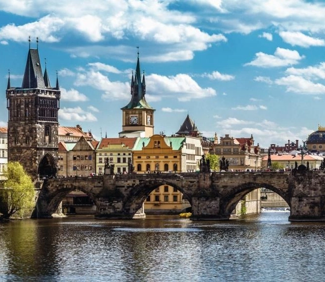 Collection tchèque : Prague – vue sur le pont Charles, puzzle 1000 pièces RAVENSBURGER