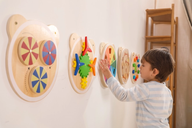 Jeu mural en bois