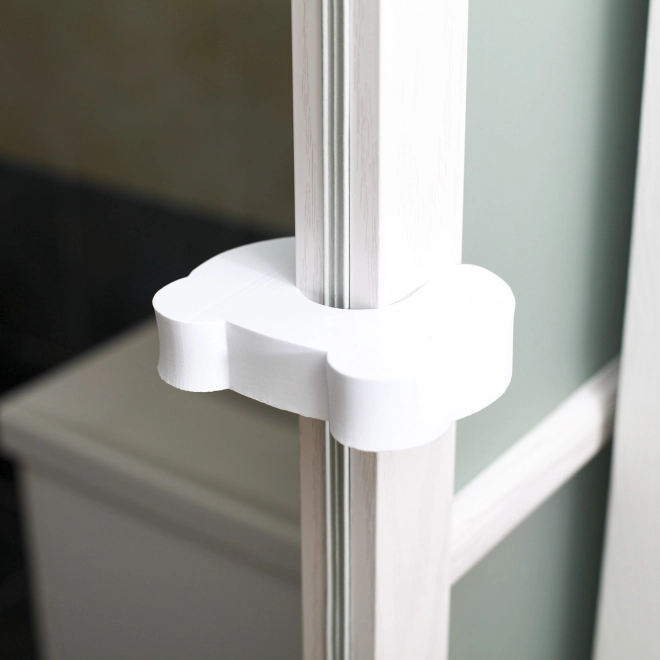 Protection for children’s fingers when closing doors