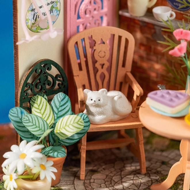 Miniatur-Teeecke