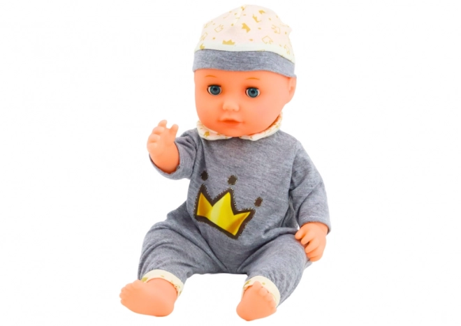 Interaktive Babypuppe im grauen Pyjama