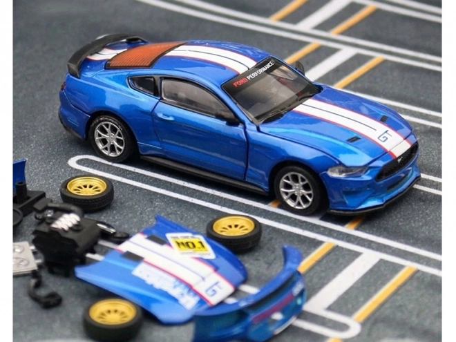 Metalen auto tuning Ford Mustang GT