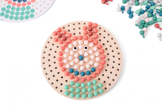 Mozaïek met houten pinnen