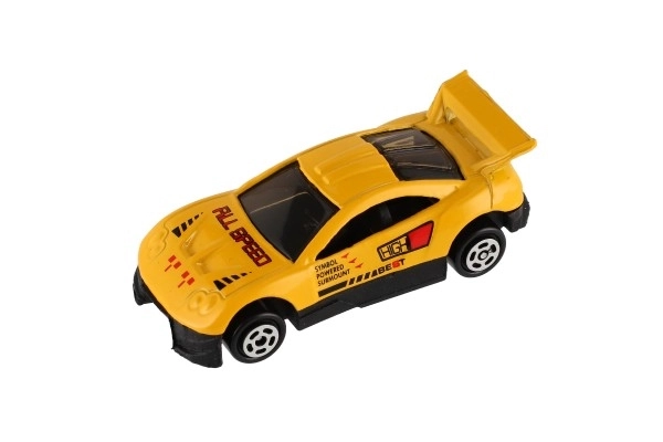 Voiture en métal 7cm dans une boîte