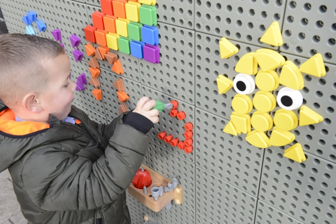 Masterkidz gereedschapsset met boormachine en 8 elementen voor wetenschappelijk-creatief STEM-bord