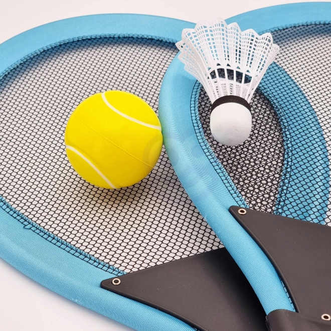 Grote rackets voor tennis en badminton voor kinderen met een bal