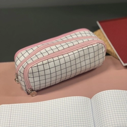 Trousse à trois compartiments - à carreaux Maaleo24514