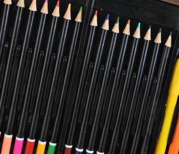 Grote kunstset in houten koffer voor kleine schilders - 81 stuks