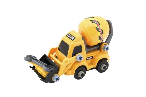 Screwable construction machine with plastic accessories