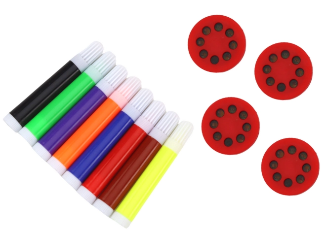 Feutres de couleur inclus dans le coffret