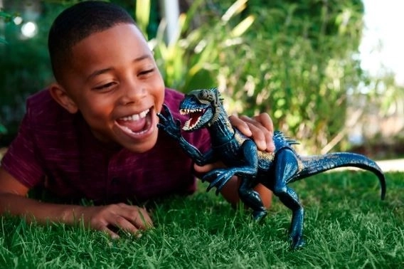 Jurassic Wereld Aanvallende Indoraptor met Geluiden