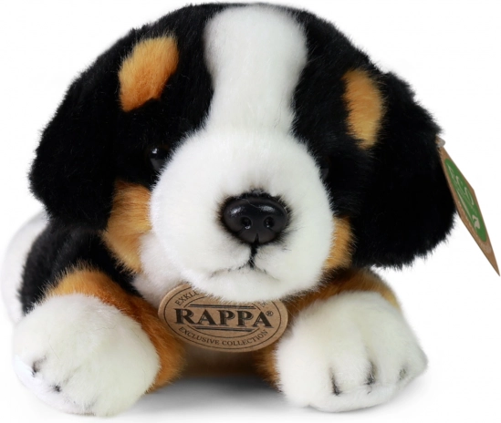 Realistic look and soft plush