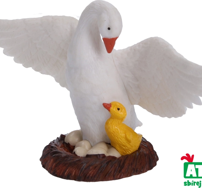 Goose Figurine with Gosling