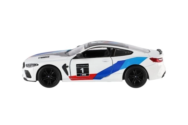 Auto Kinsmart BMW M8 Competition Coupé 1:38 metaal/plastic 12,5cm 4 kleuren met terugtrekmechanisme 12 stuks in doos