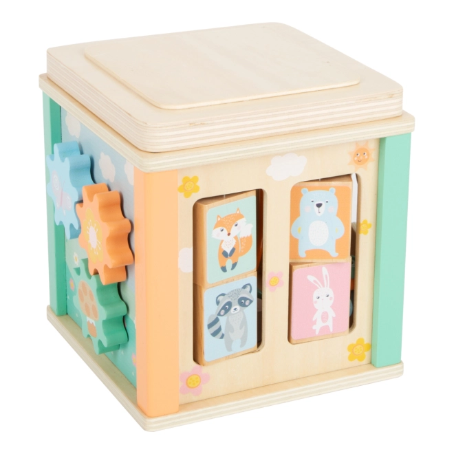 Safe wooden build in pastel tones