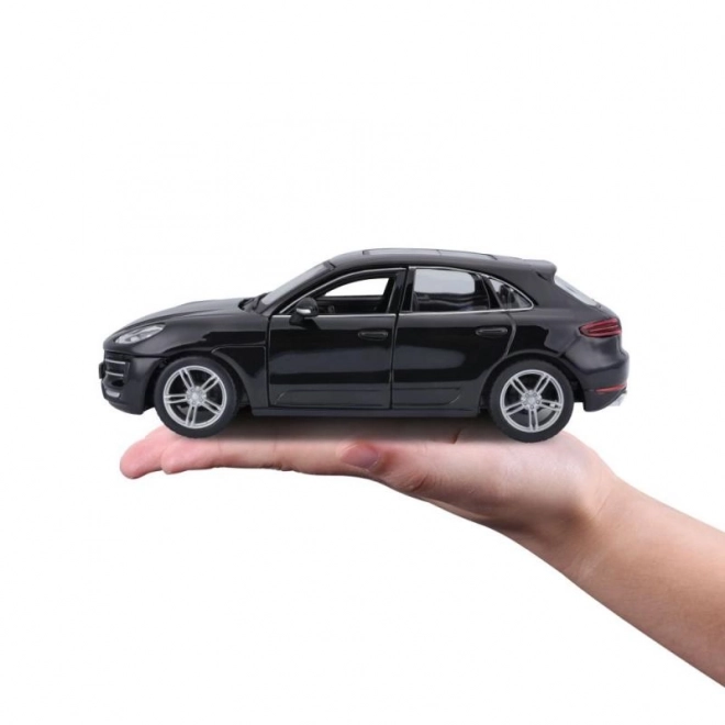 Bburago 1:24 Porsche Macan zwart 18-21077