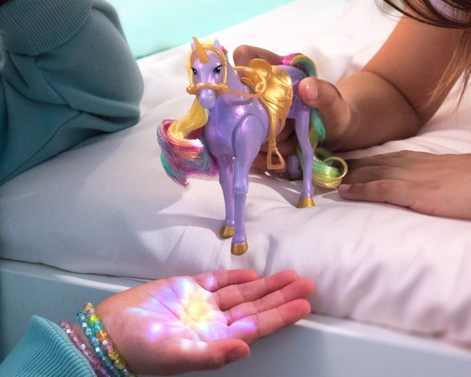 Sophia et Wildstar de l'Académie des Licornes avec lumière magique