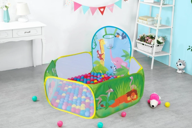 Built-in throwing hoop