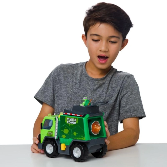 Lights, sounds, and a turtle revealed at the wheel
