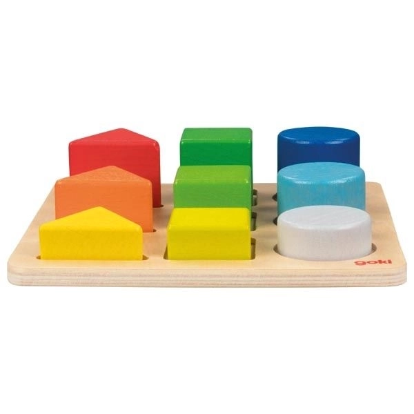 Houten educatief speelgoed Goki voor het sorteren van vormen en kleuren