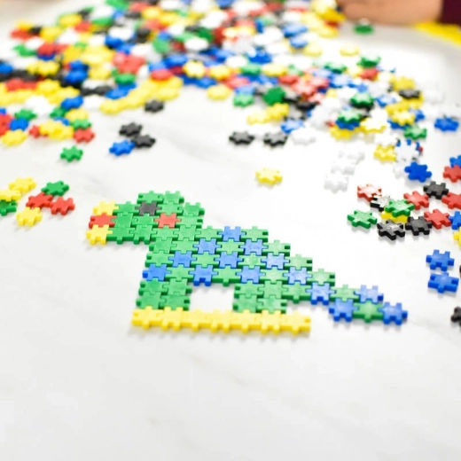 Thousands of possibilities thanks to 2500 pieces