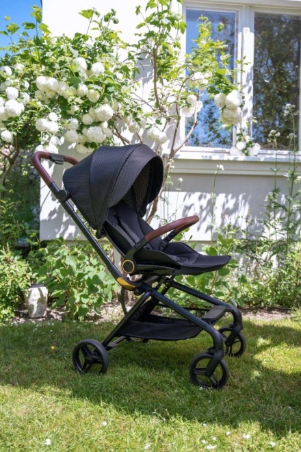 Sportieve kinderwagen MoMi ADELLE zwart goud 2023