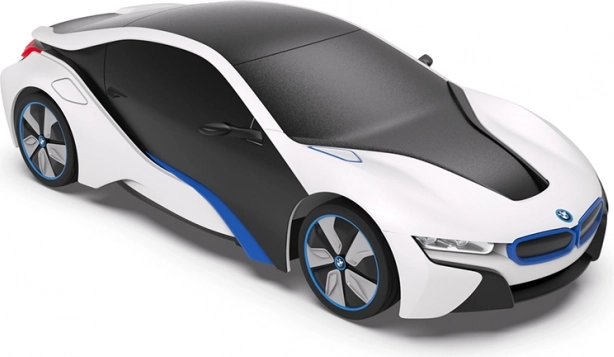 Remote-controlled BMW i8 with UV-sensitive Paint