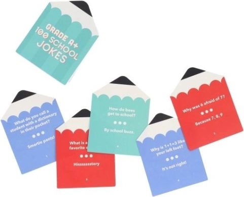 Cartes colorées en forme de crayons