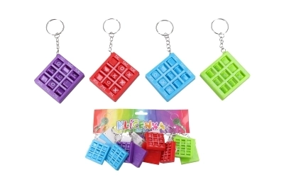 Schlüsselanhänger mit Tic-Tac-Toe-Motiv