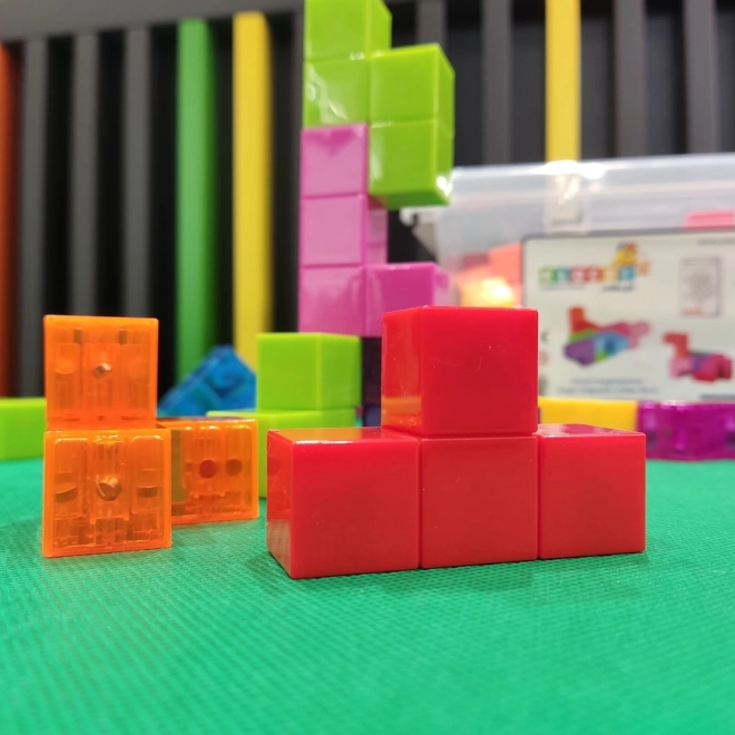 Magic Magnetic Cubes
