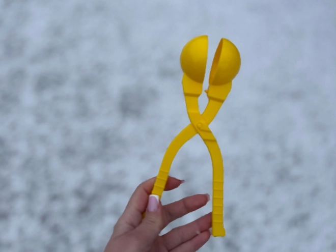 6-in-1 Set für Schneebälle mit Pistole und Formen für Kinder