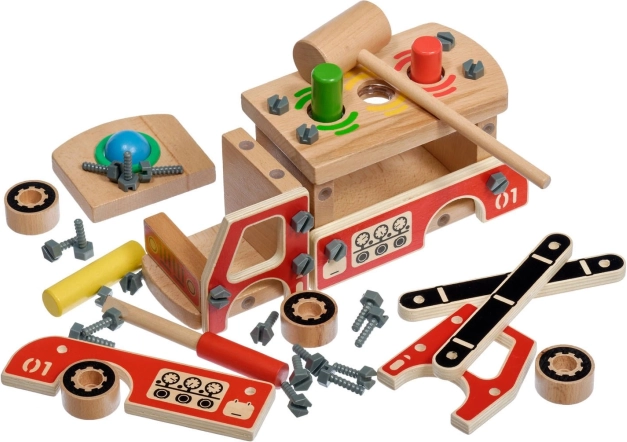 Creative construction from 21 wooden pieces