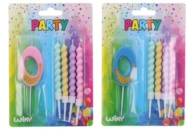 Feestkaars nummer 0 + 4 stuks kaarsjes
