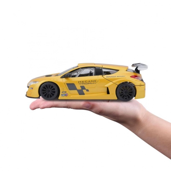 Bburago 1:24 Renault Mégane Trophy Metallic Geel 18-22115
