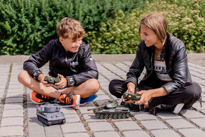 Op afstand bestuurbare tanks STARX