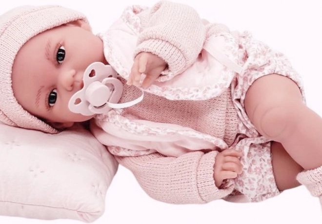 realistische Babypuppe mit Bewegungsfunktion und weichem Stoffkörper 34 cm